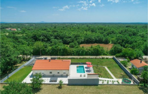 Amazing Home In Vodnjan With Wifi